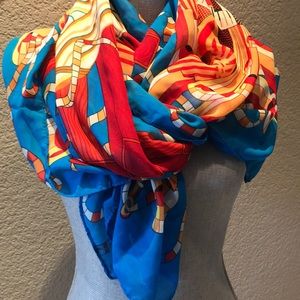 Good Timing Clock Scarf